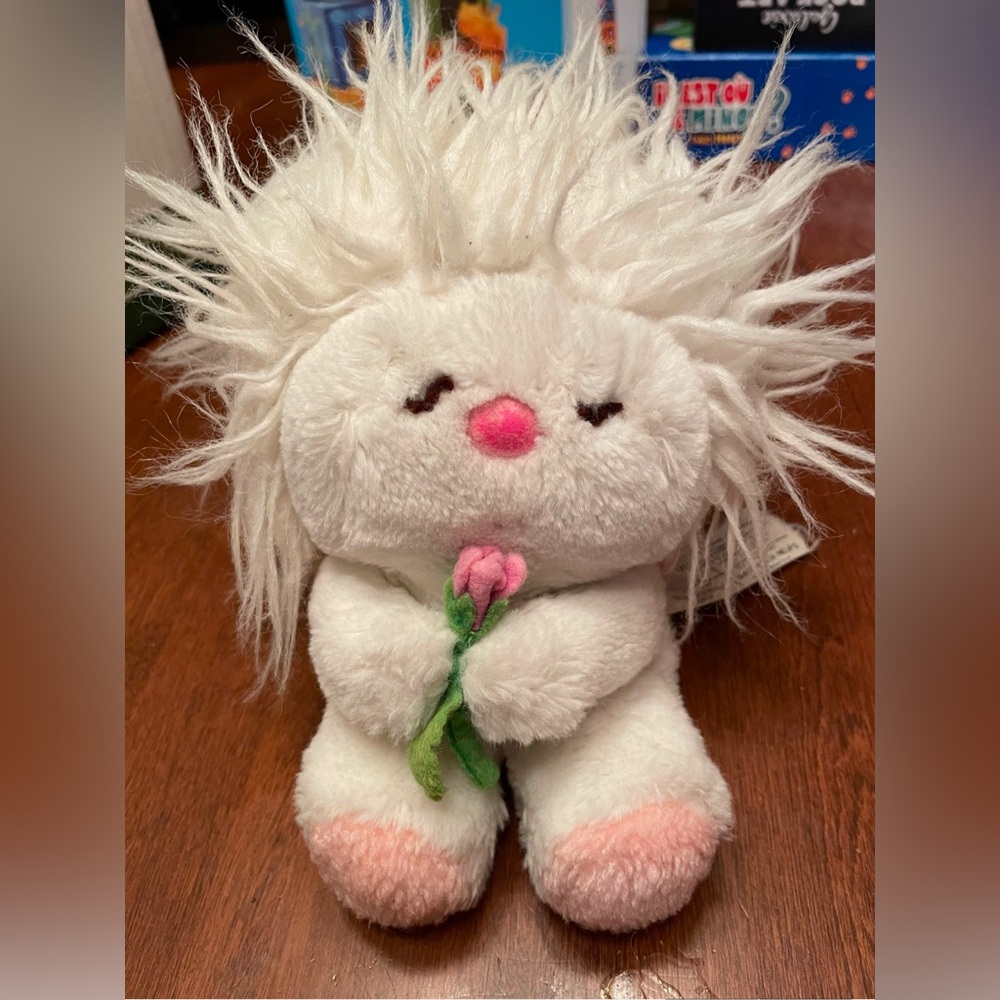 Vintage 1982 Dakin Frou frou white stuffed animal